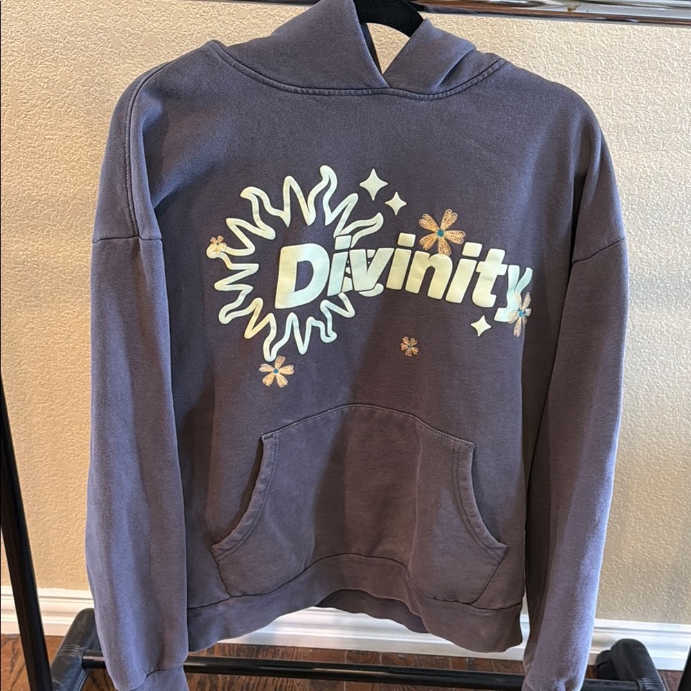 PacSun Black Label Hoodie with divinity with flowers- men’s medium
